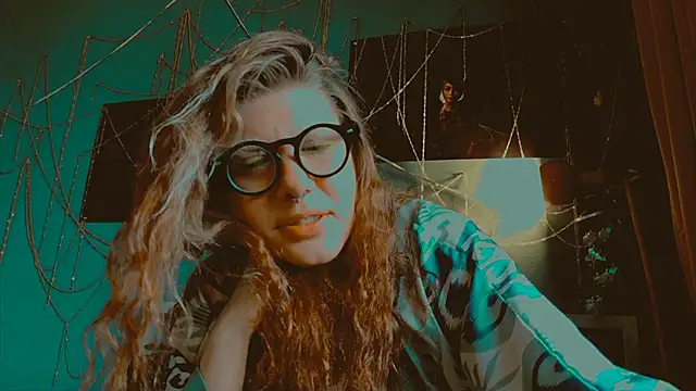 VivienDarkbloom webcam