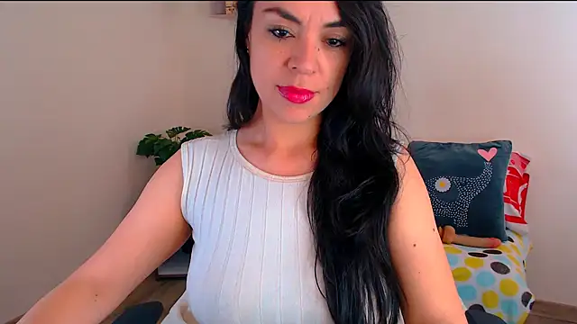 LATINGODDESS_X webcam