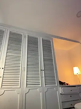 emmaacastro (F young) - fingering + make me cum
