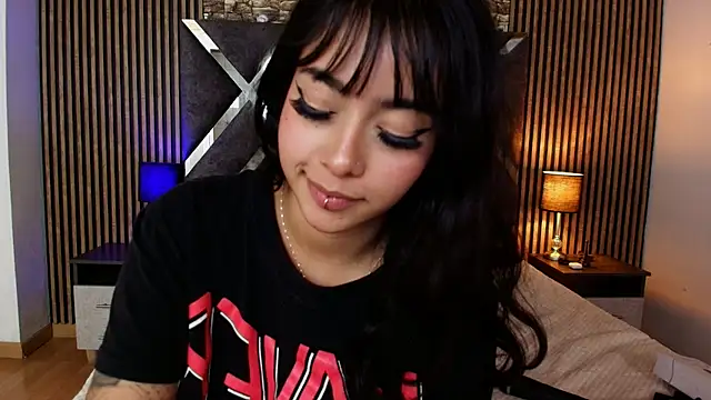 amy_channel (F teen) - Flash boobs and big spit ❤🍒