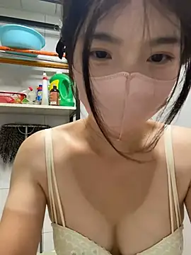 gougou13's live cam