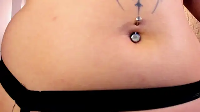 crimson_tati_ webcam