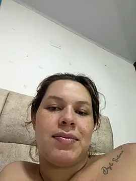 miacarrot webcam