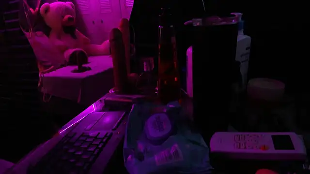 Scarlet_Reyes webcam