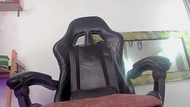 Evaa_white webcam