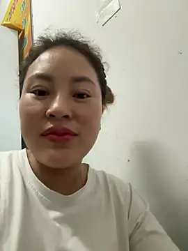 Lina-Naughty webcam