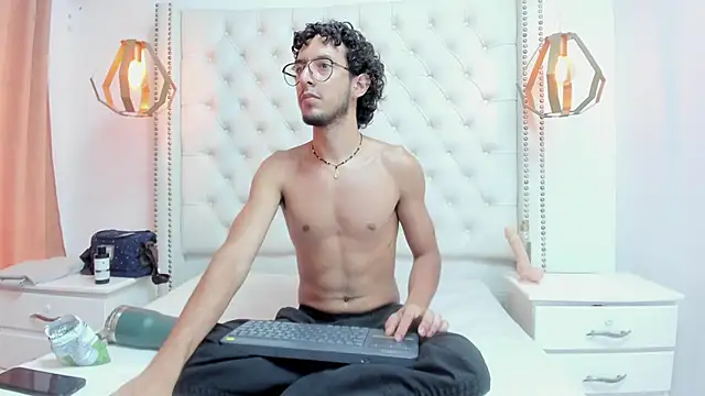 LEO_SANZ66 webcam