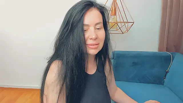 BrilliantGirll webcam