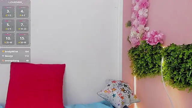 Mikasa_Horny webcam