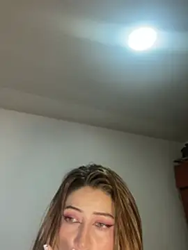cristal-evanns webcam