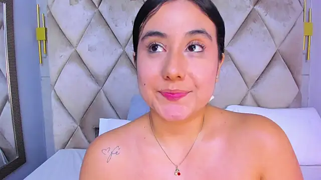 GabyParker_ webcam