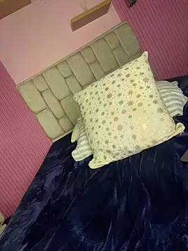 DollCamila webcam