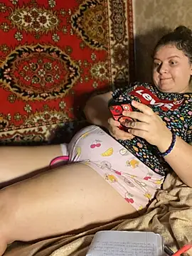 Nenssy555 webcam