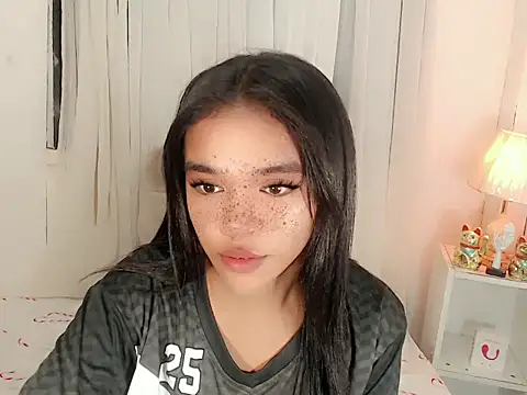 Nozomi_Wu live cam on StripChat