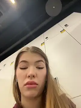 Dreamy_Mia webcam