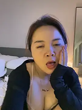qianduoduo521 webcam