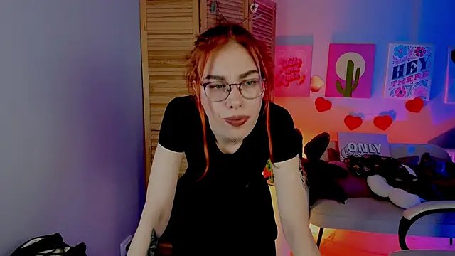 SeraphineDuskryn webcam