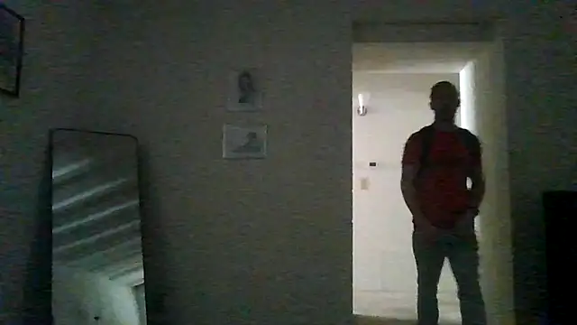 HotStraightDude webcam