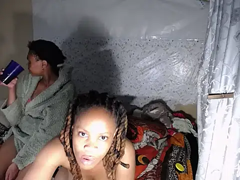 EssenceLoversX webcam