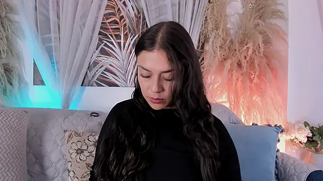 Nicolle_W webcam