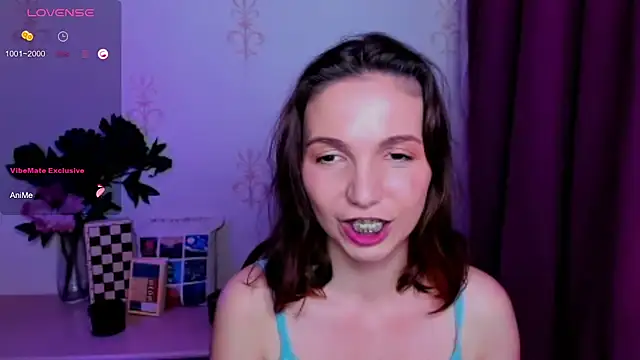 KindHazelHere_ webcam