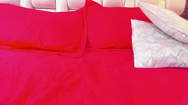 Salo_Heaven live cam on StripChat