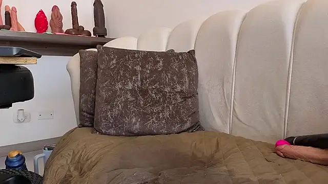 jade_amado_ (F milf) - Control domi + lush 5 min