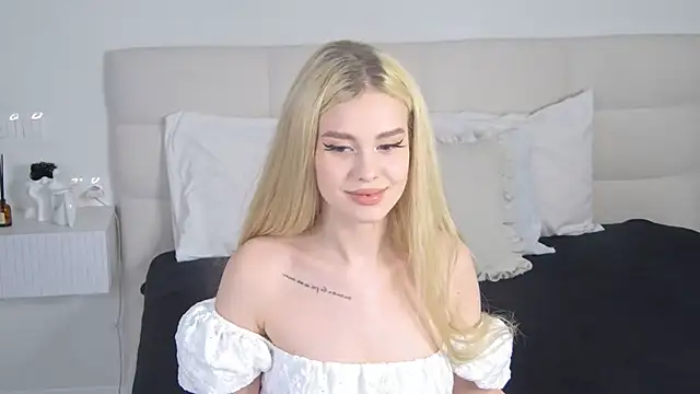 VivienDame live cam on StripChat