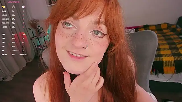 Alice_CutePerv live cam on StripChat