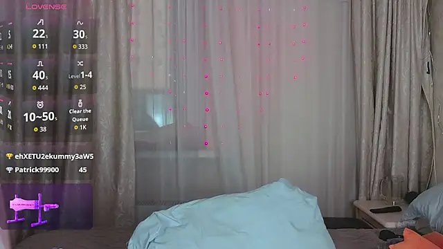 LeahBay webcam