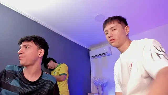 Handsomeboyss19 webcam
