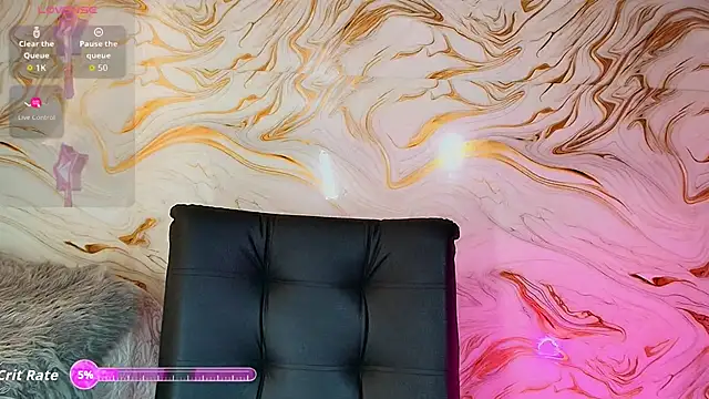 EbonyHansNight webcam