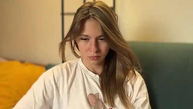LovelyKatea webcam