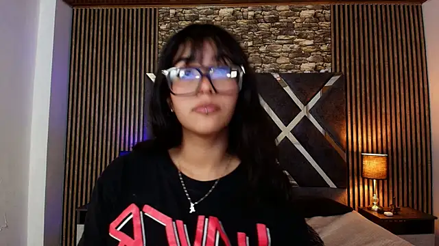 Amy_channel webcam