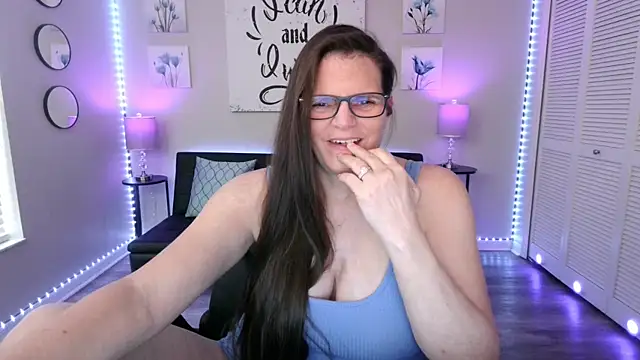 ClassySamantha webcam