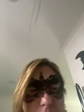 lulupiecitosamor webcam