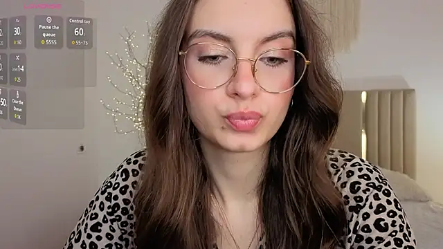 Real_cutie1 webcam