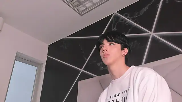 Quma86 - Male webcam sex chat