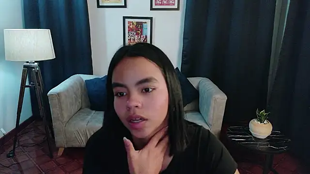 SofiaMante_ webcam