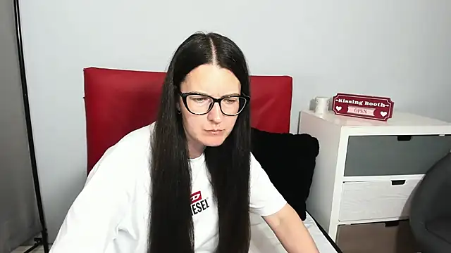 NadiaXlove webcam