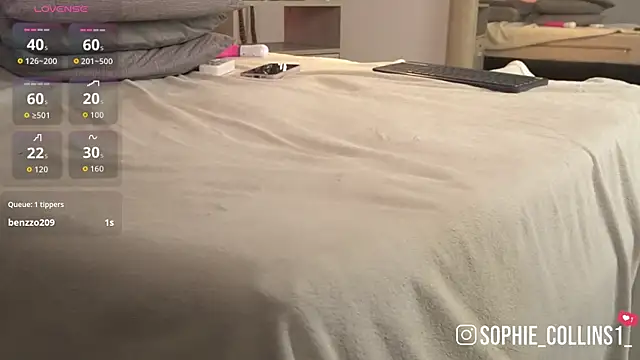 SophieCollins_1 webcam