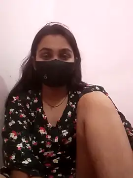 TRISHA0404 live cam on StripChat