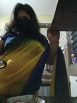 noty_girl2 webcam