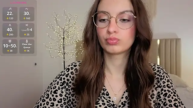 Real_cutie1 webcam