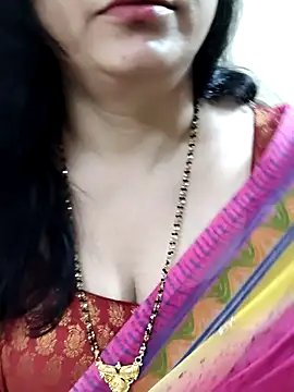 Yazhini-Cam webcam
