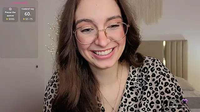Real_cutie1 webcam