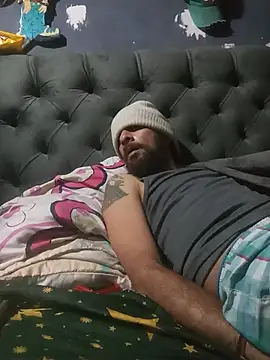 hairy_mannn webcam