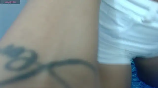 INDIAN_HORNY1 webcam