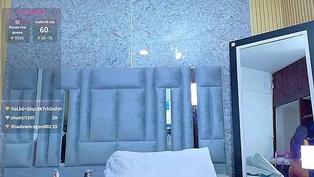 veronicaroose_ webcam