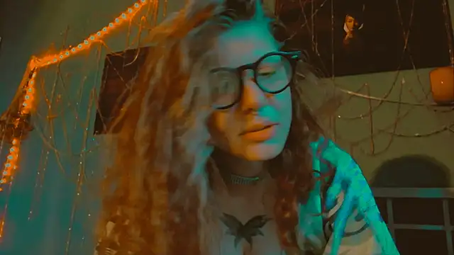VivienDarkbloom webcam